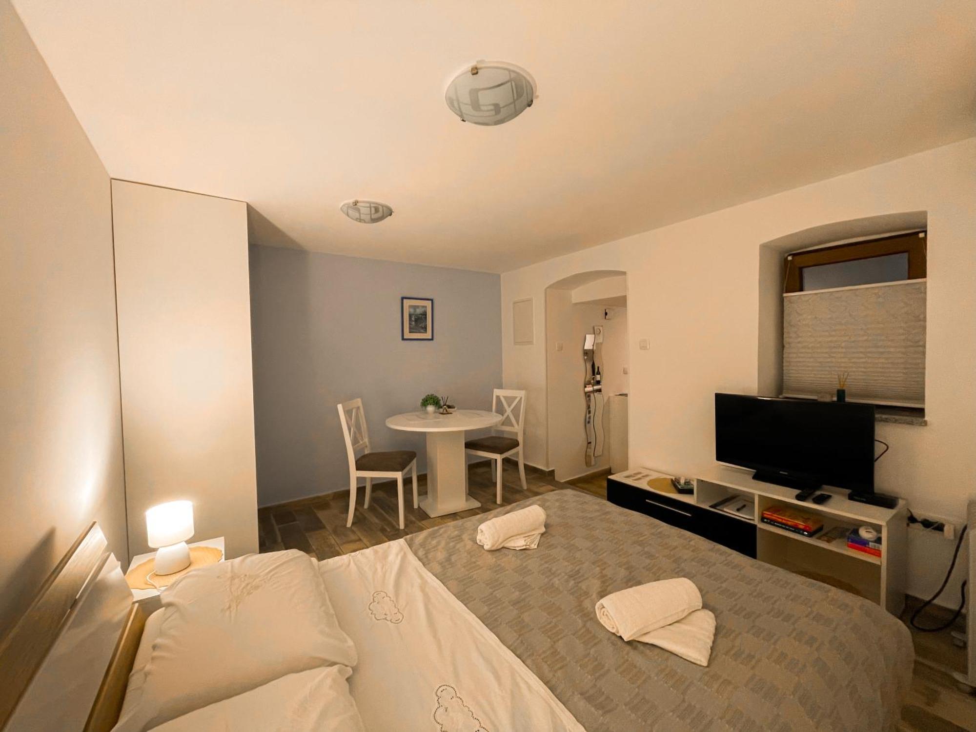 Ricardo, Apartman Abbázia